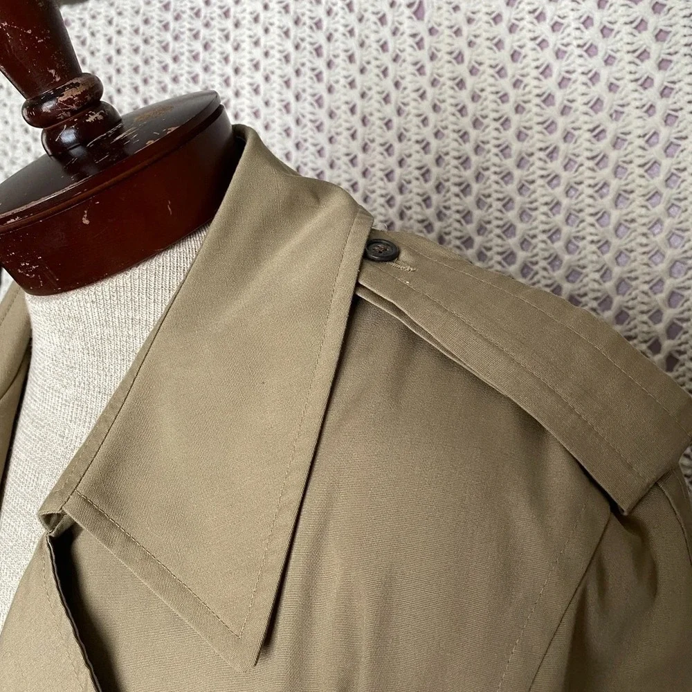 VTG Designer Trench Clarendon Cloth Tan Khaki Double Breasted Belted Coat Sz 42